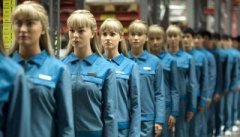 而现在飞机很现实的一